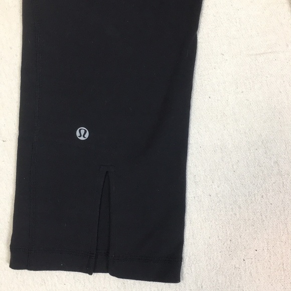 Lululemon Gather and Crow Crop w Tote 6 - Picture 5 of 8